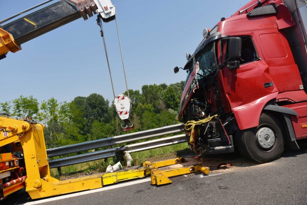 truck accident lawyers